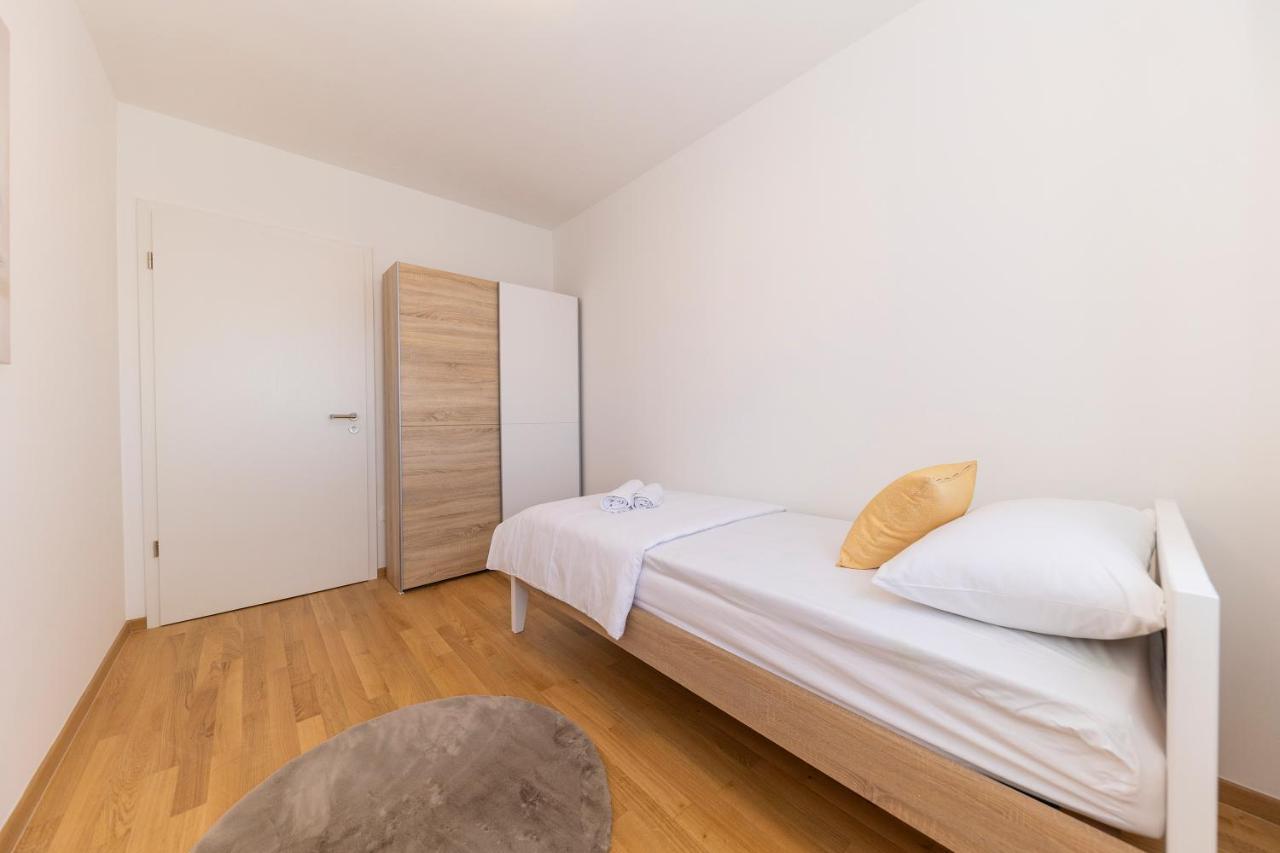 Apartment Diadora Zadar Exterior foto